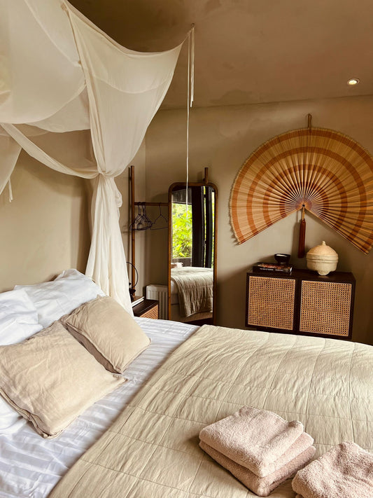 Ontdek MORI travel - Tiny House op de Veluwe met plunge pool, buitendouche en openhaard